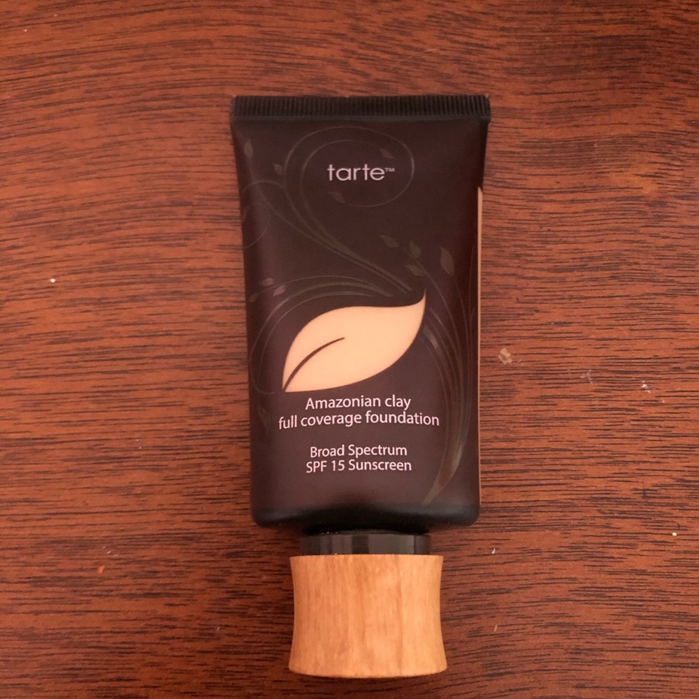 Tarte Amazonian Clay Foundation